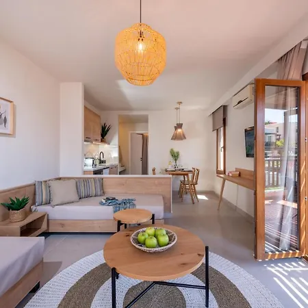 Ida Village 3*