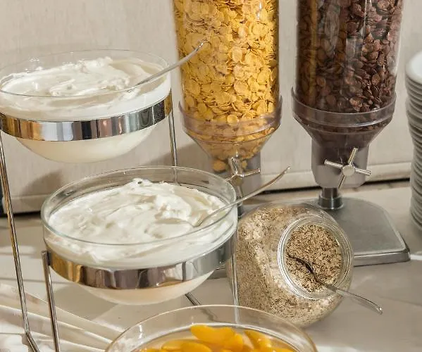 Aparthotel Ida Village 4*