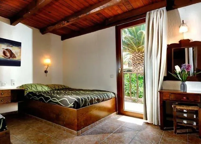 Ida Village Aparthotel