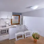 מלון דירות Ida Village הרסוניסוס