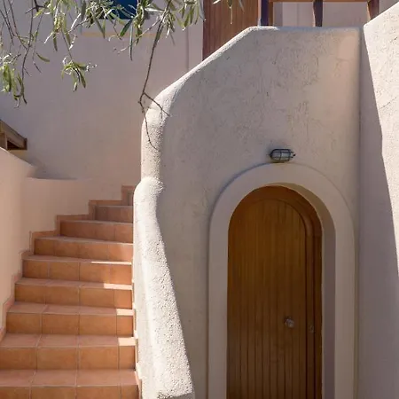 Ida Village Aparthotel