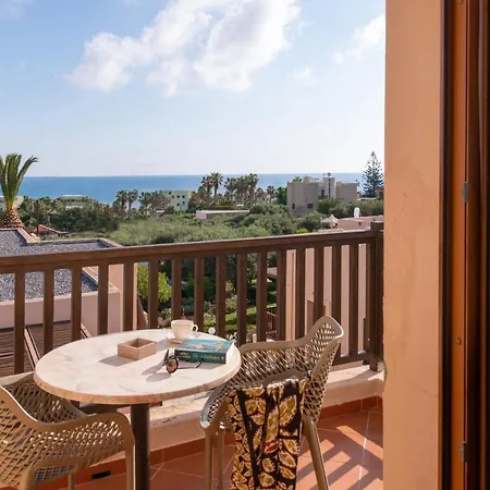 Appart hôtel Ida Village