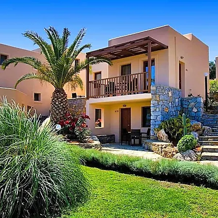 Apartmanhotel Ida Village 4*