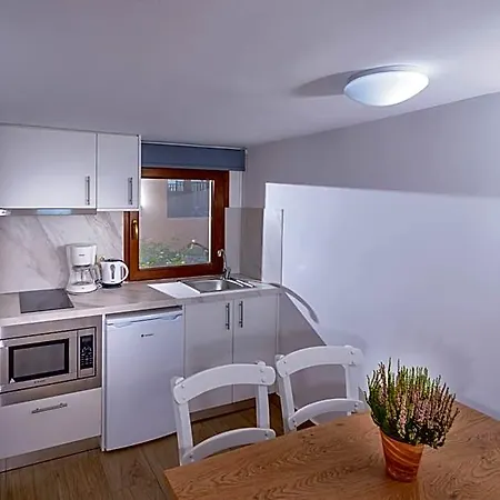 Apartmanhotel Ida Village 4*