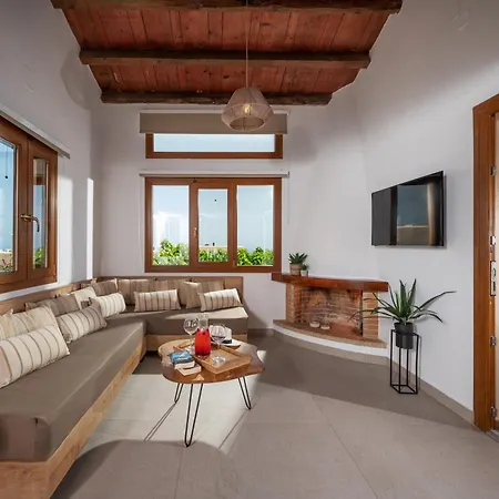 Apartahotel Ida Village 4*